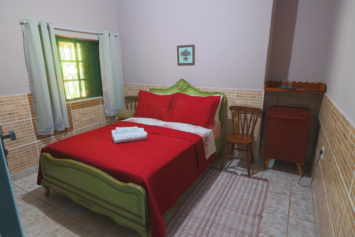 Bed and Breakfast Pousada Linda Flor Алту-Параїзу-ді-Гояс Екстер'єр фото